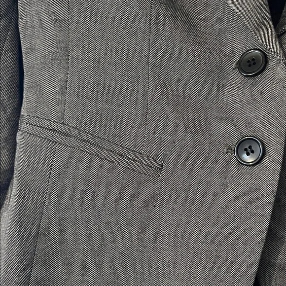 The Limited Black and Gray Women's Blazer - Picture 3 of 3